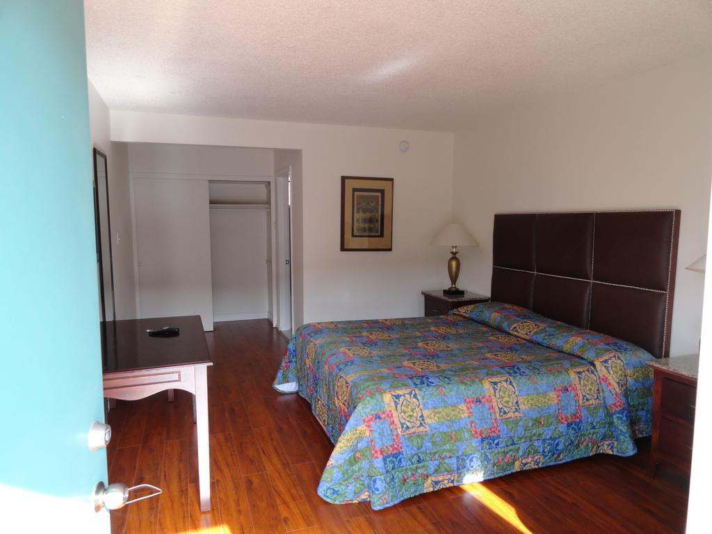 Motel Travel *