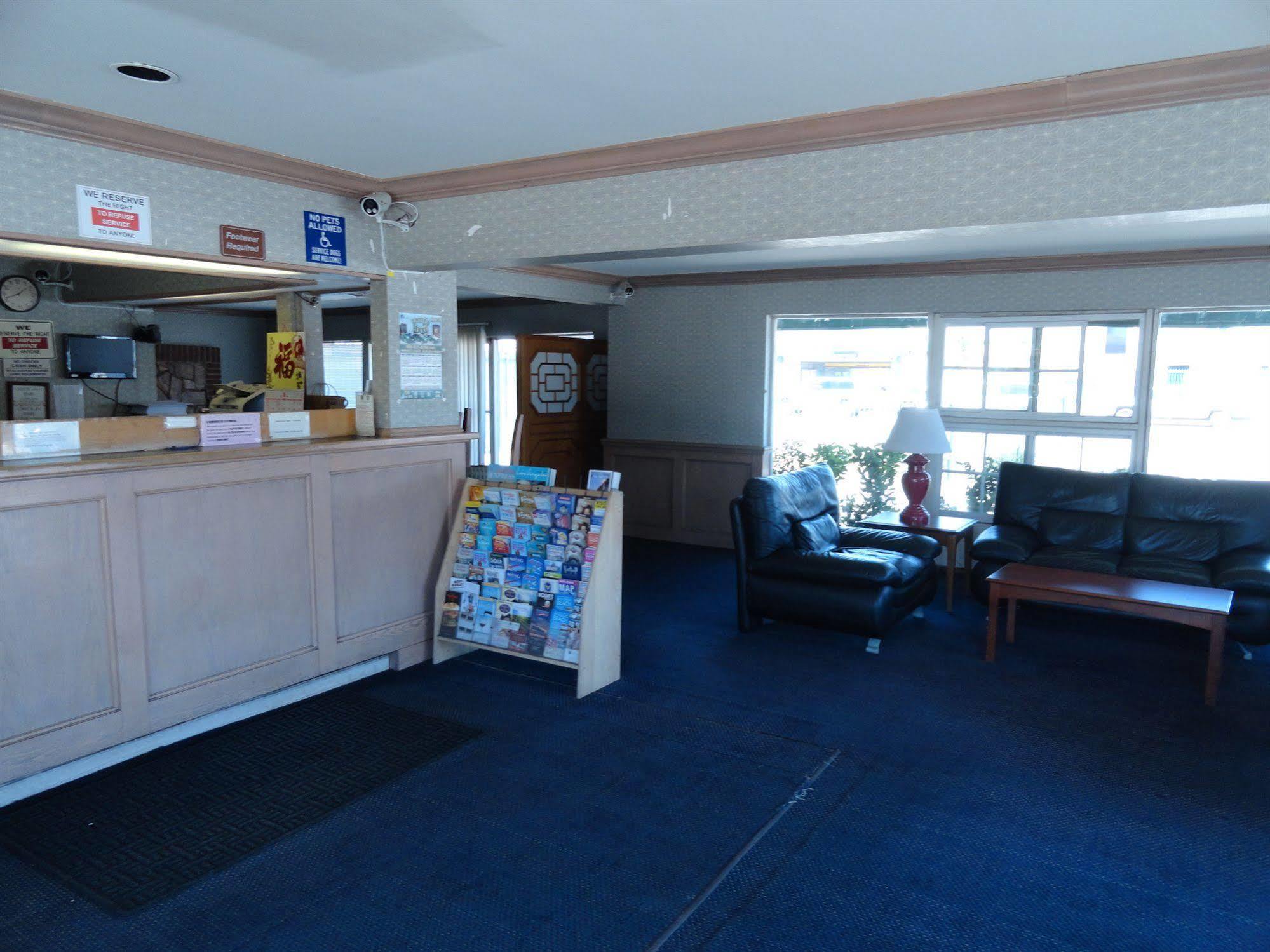 Travel Motel